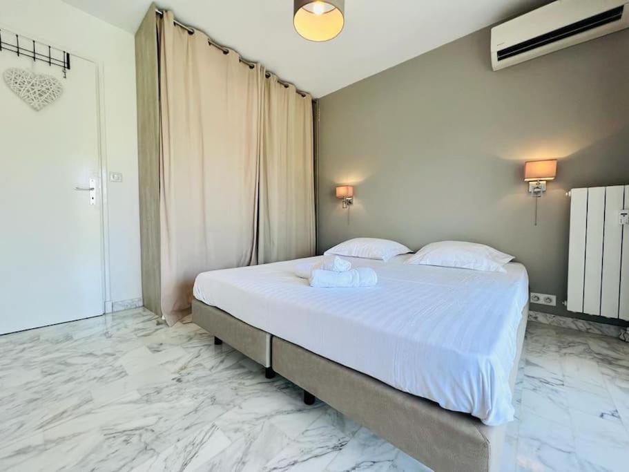 Le Pinede - Apt 4 Prs- Parking - Clim - 500M Plages Antibes Kültér fotó